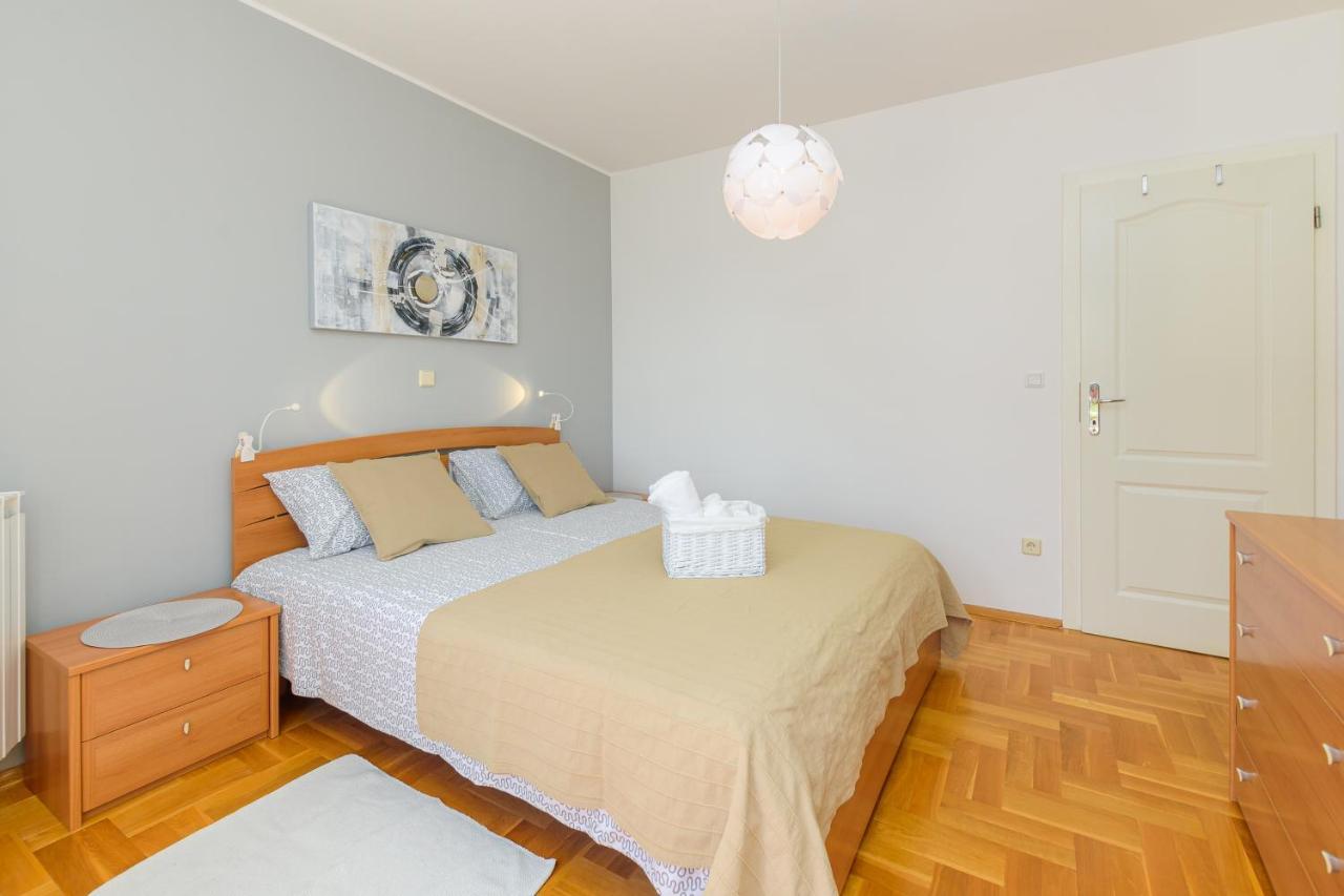 Apartment Vita PUY Eksteriør bilde